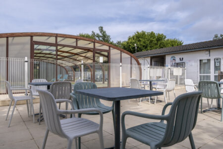 La piscine des Hameaux des Marines