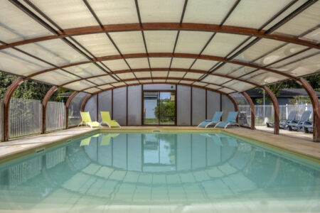 La piscine des Hameaux des Marines